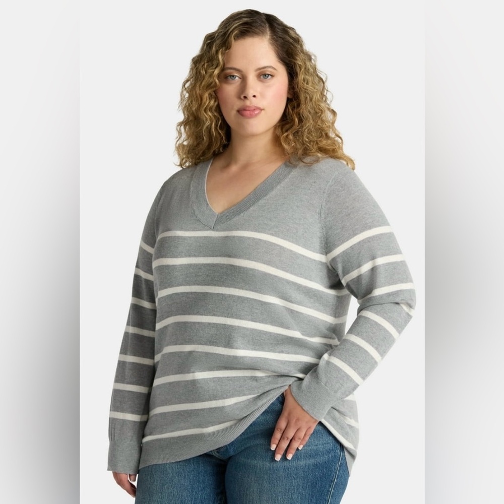 Terra & Sky Gray and White Striped V-Neck Sweater